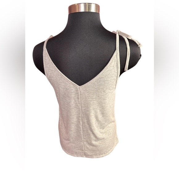Venus Gray Tank Top with Love Your # Selfie Size Small - Picture 2 of 4